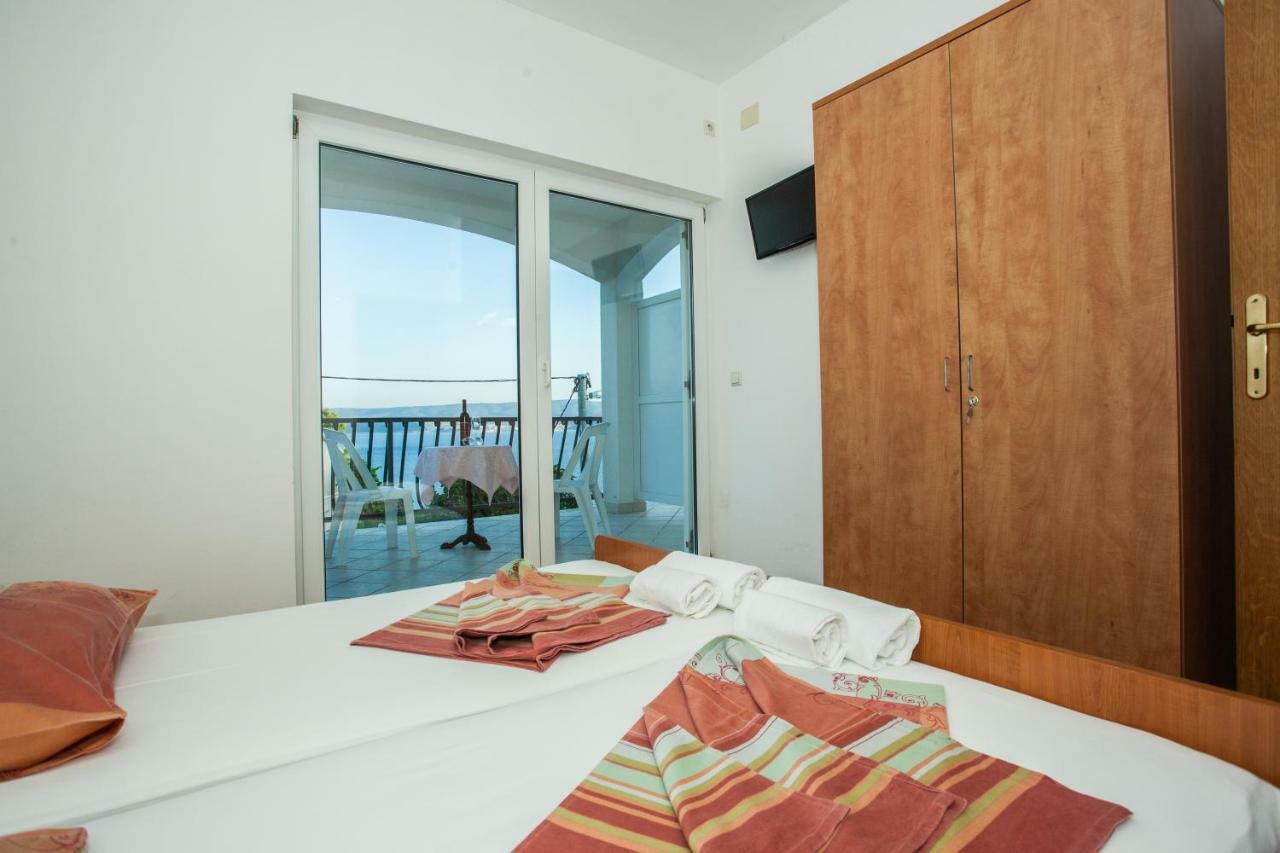 Apartments Pusic Omiš Exteriör bild