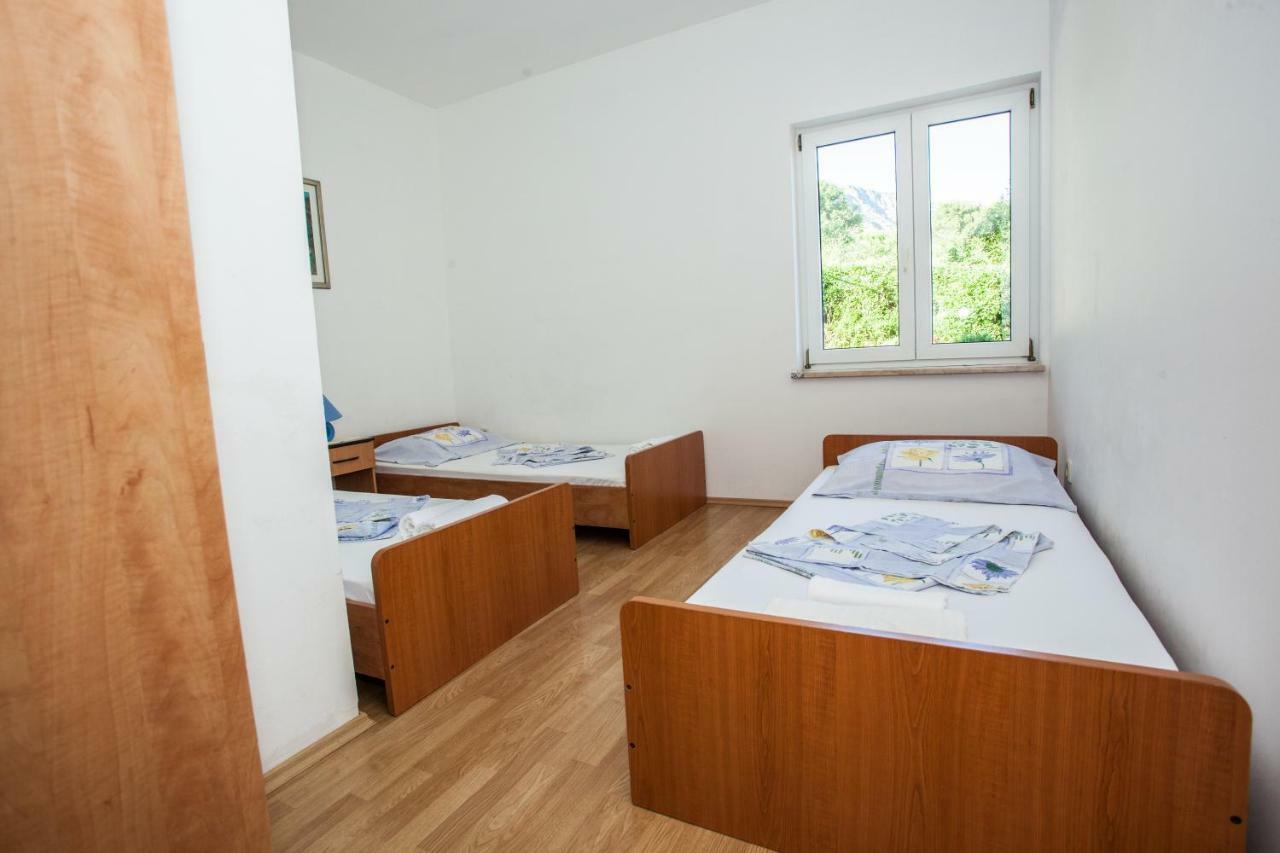 Apartments Pusic Omiš Exteriör bild